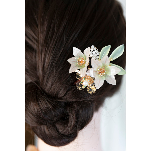 ユリと桜の花束のかんざし　u字　簪　ヘアアクセサリー　髪飾り　百合 16枚目の画像