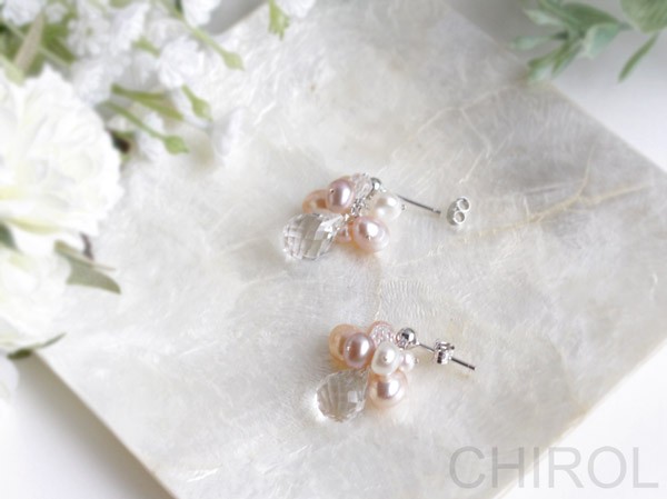 にぎやか 淡水パール+ きらきら クォーツの ピアス/ SV925