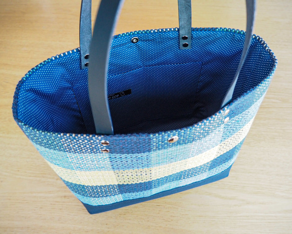 [Creema Limited Spring Lucky Bag] 格紋手工編織托特包和智能手機手拿包套裝（藍色） 第5張的照片