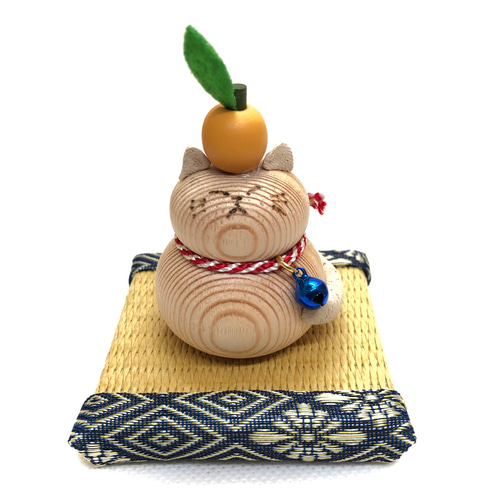 重ねこ鏡餅　b(小) ② Amazon.co.jp: デコレコーポレーション 陶器の猫鏡餅 ホワイト S