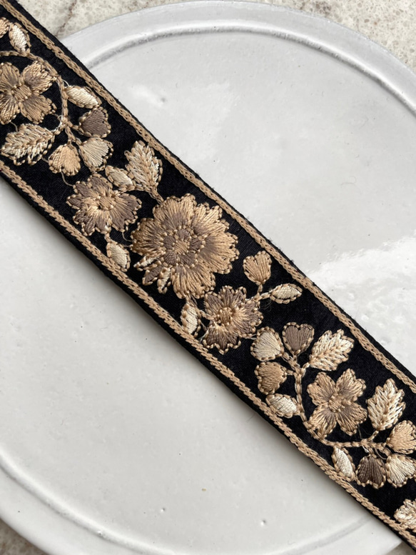 J38 ★50cm★インド刺繍リボン 2枚目の画像