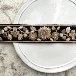 J38 ★50cm★インド刺繍リボン 1枚目の画像