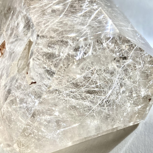 シャンパンゴールドルチルクォーツマニフェステーションダウ カット