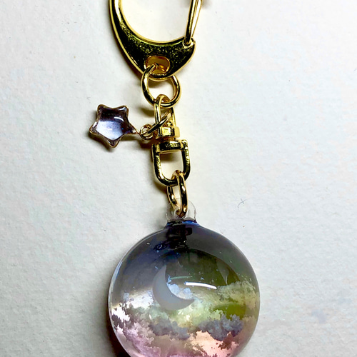 カヤ様おまとめ。レジン ペンダント キーホルダー レジン ダイヤモンド型キーホルダー グリーン - pole-pole295