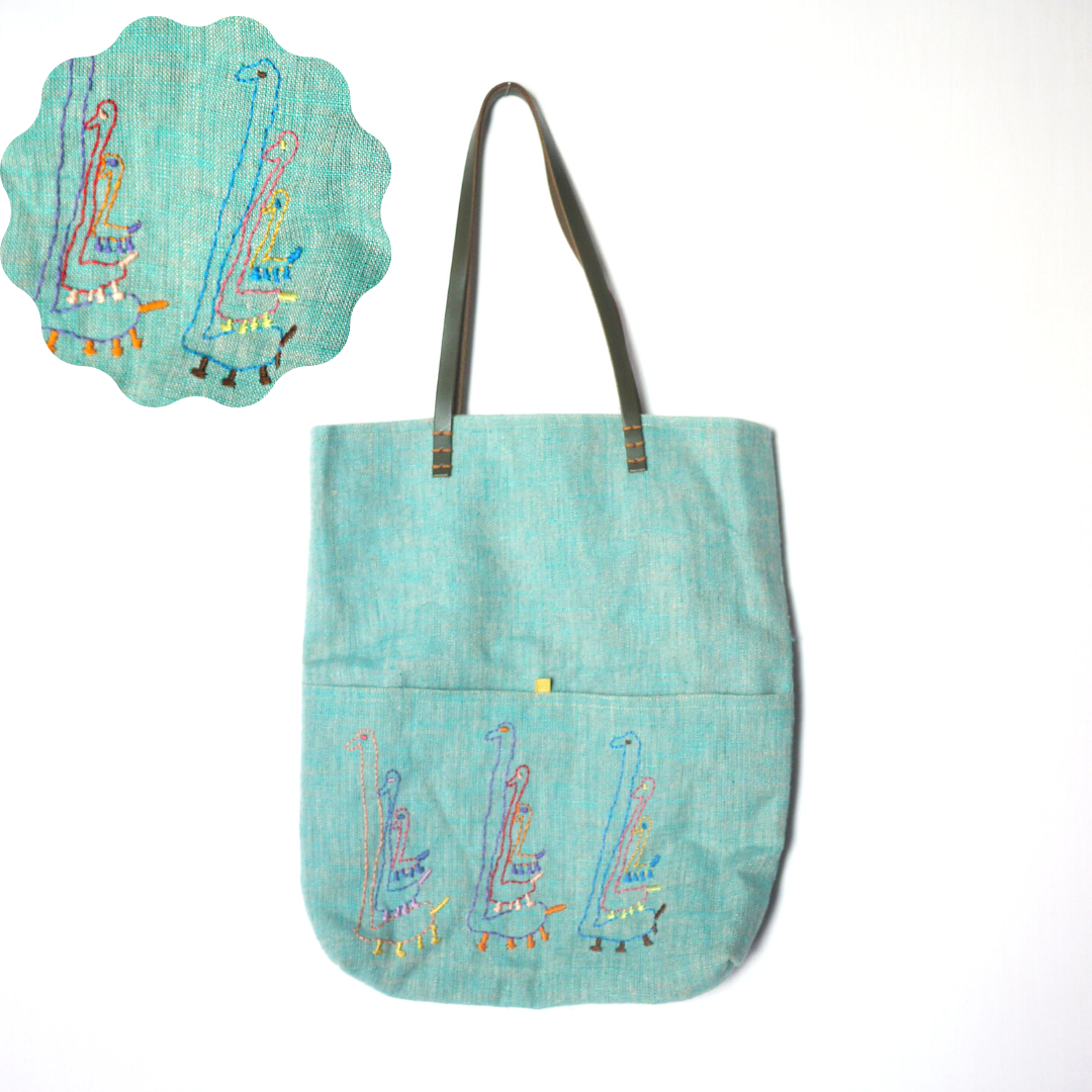 【個性的】シュールなイラスト刺繍トートバッグ エイブルアート