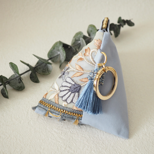 インド刺繍リボン　テトラポーチ レシピ】インド刺繍リボンのテトラポーチの作り方 - from UTOPIA