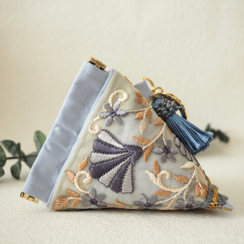 インド刺繍リボン》テトラポーチ/アクセサリーポーチ(41) ポーチ