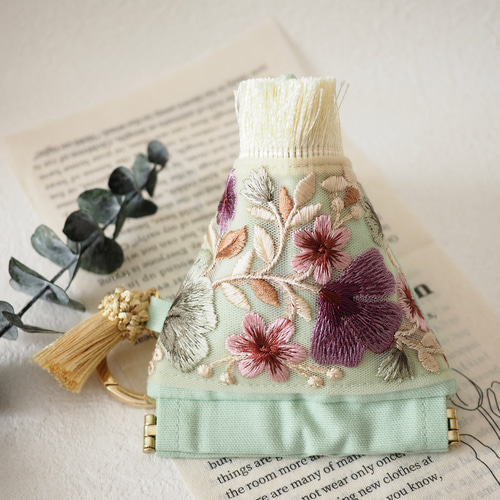 インド刺繍リボン》テトラポーチ/アクセサリーポーチ(42) ポーチ Link