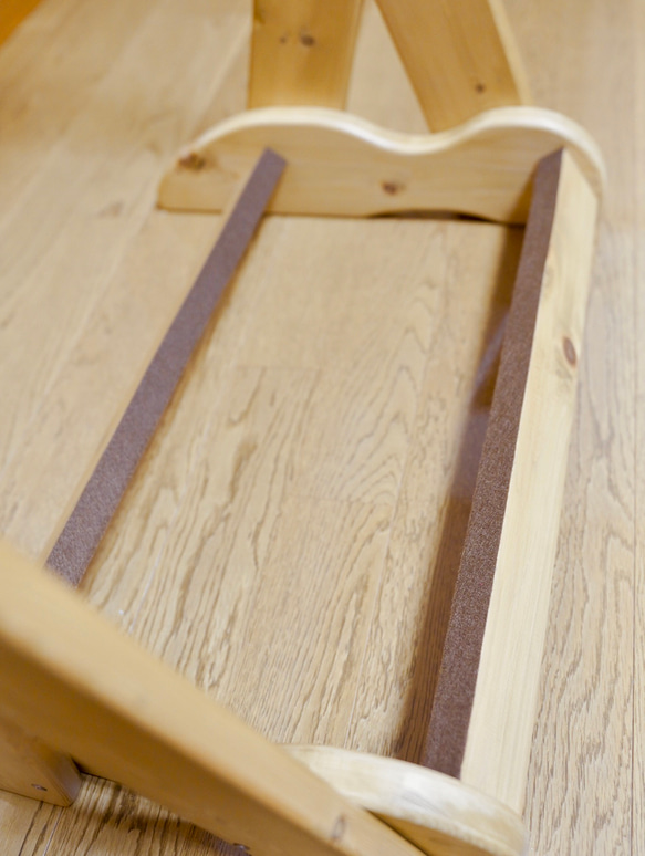 【24時間以内に発送】手作り木工　木製ギタースタンド （オーク） ３本掛け 8枚目の画像