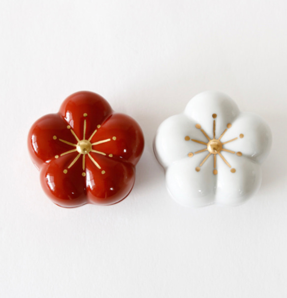 梅紅白蓋物 #ボンボニエール#縁起物#春の器 薬味皿・豆皿 ルシエヴ
