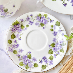 〜小さな花の物語〜スミレの咲く野原ティーカップ&ソーサー 4枚目の画像