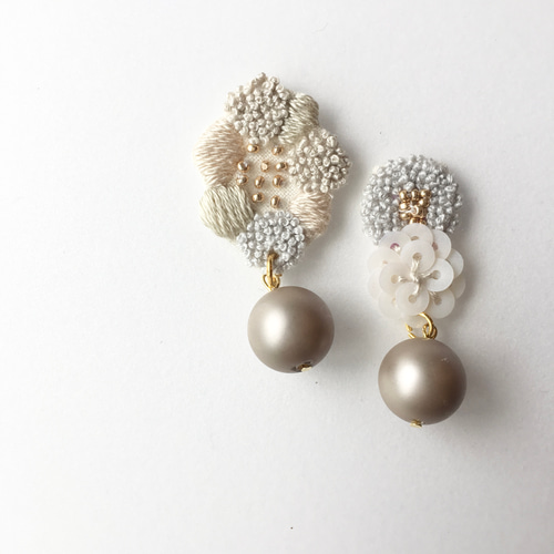 Karen～可憐～」ナチュラル.刺繍ピアス.刺繍イヤリング.刺繍
