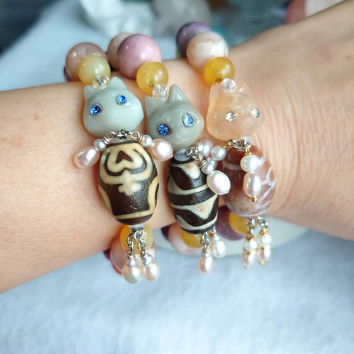 珍しい猫の天珠　クィーンコンクシェル回文殊と合わせたブレスレット素敵な逸品 珍しい猫の天珠 クィーンコンクシェル回文殊と合わせたブレスレット