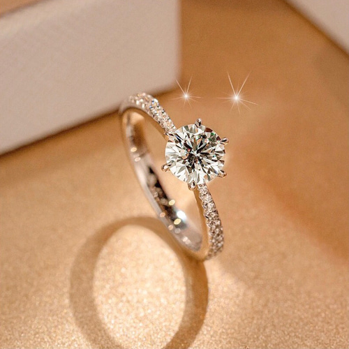キラキラ❗️１ct✨ダイヤモンド✨ゴールド✨リング✨約12号✨指輪 モアッサナイト キラキラ 0.5ct/1ct クラシック ゴージャス