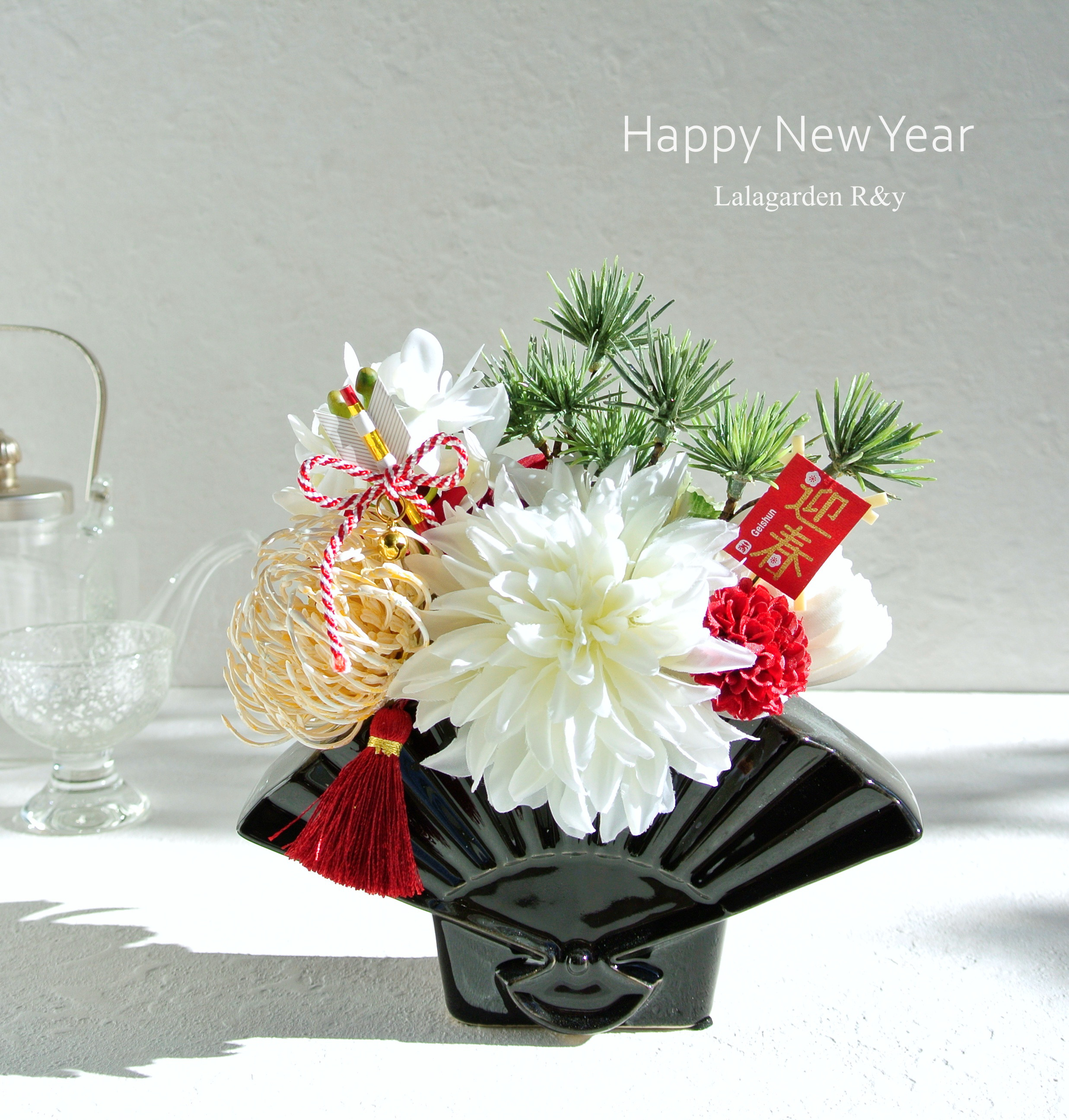 ご準備まだの方!!迎春♡豪華モダンお正月〆飾り(アーテフィシャルフラワー)