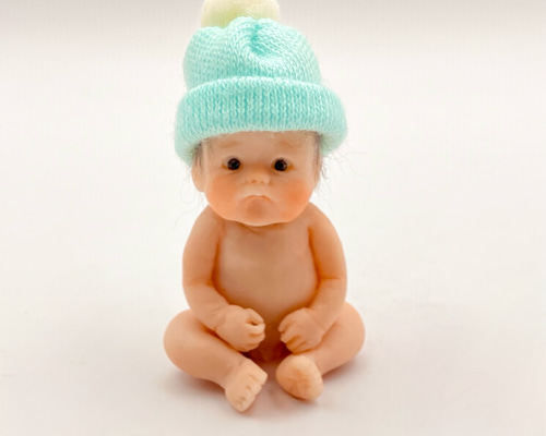 お座りベビー 男の子（ミニチュア赤ちゃん 約3cm）／粘土ドール