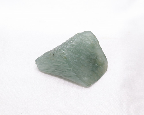 5362】良質 ミャンマー産 天然本翡翠 緑翡翠 原石 22.0g ヒスイ