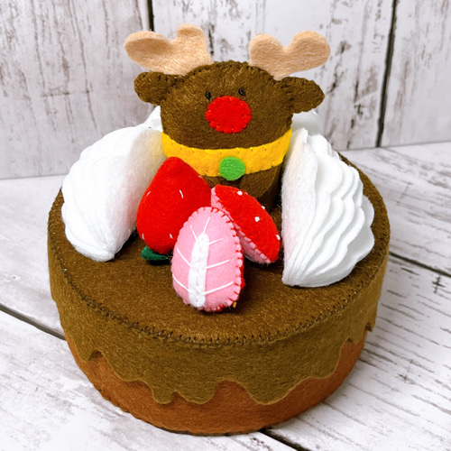 【一部予約販売中】 フェルトのクリスマスケーキ☆フェルトままごと おもちゃ・人形 クラフト・布製品