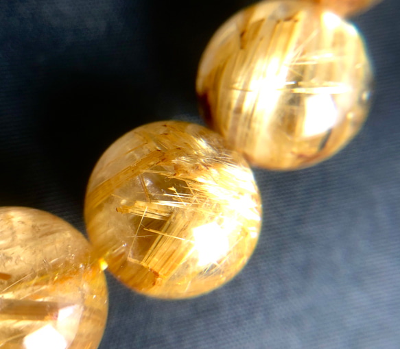 天然石　AAAAAタイチンルチル12㎜17玉　幅太い黄金色タイチン針　金財アップ　事業成功　コスパ高い高級ブレスレット　 8枚目の画像