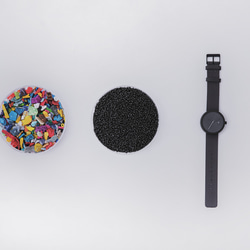 おもちゃから生まれた腕時計「YOT WATCH」　 40mm　Beige/Black&Gray 5枚目の画像