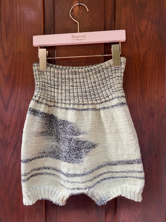 洗濯機で洗えるルームウエア　草木染のほっこり毛糸のパンツ　M Size　Zebra 2枚目の画像
