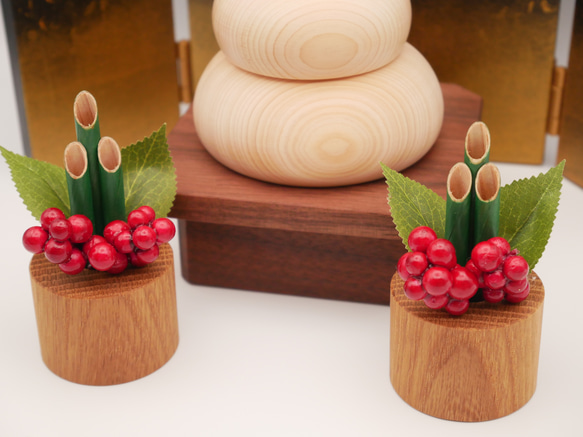 【正月飾り】ちいさな木筒の門松 miniサイズ２個（オーク材） 1枚目の画像