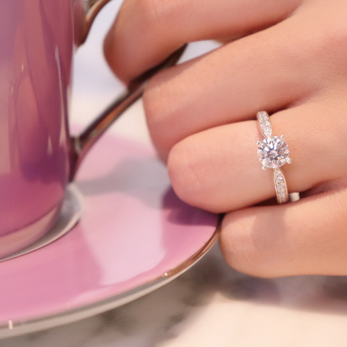 婚約指輪】1.0ct テーパードパヴェリング（プラチナ・18KYG・18KPG 