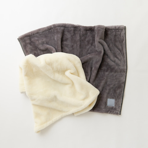 軽くて暖かい メリノウール【SERENE】ウールファー ハーフケット 毛布