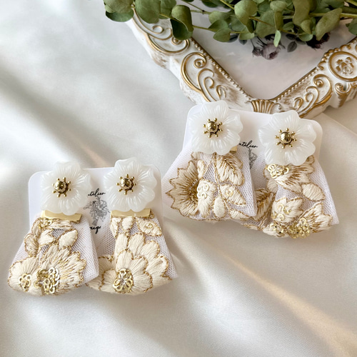 ウェディングシーンに♡インド刺繍リボンと白いお花のピアス