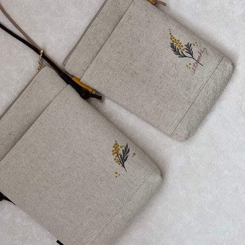 春限定！ミモザ刺繍サコッシュ（帆布生地・軽量コンパクト