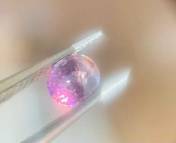 天然　パパラチアサファイア　非加熱　0.95ct ルース　宝石 2枚目の画像