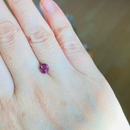 天然 パパラチアサファイア 非加熱 0.77ct ルース 宝石 その他