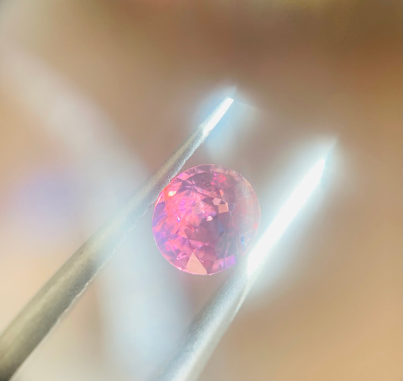 天然　パパラチアサファイア　非加熱　0.77ct ルース　宝石 10枚目の画像