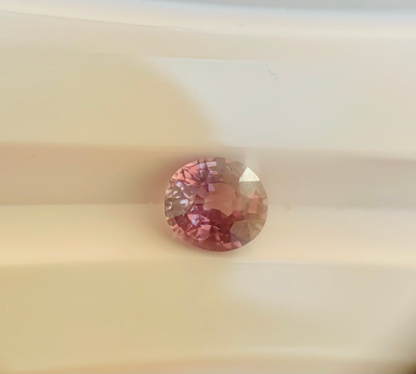 天然　パパラチアサファイア　非加熱　0.74ct ルース　宝石 1枚目の画像