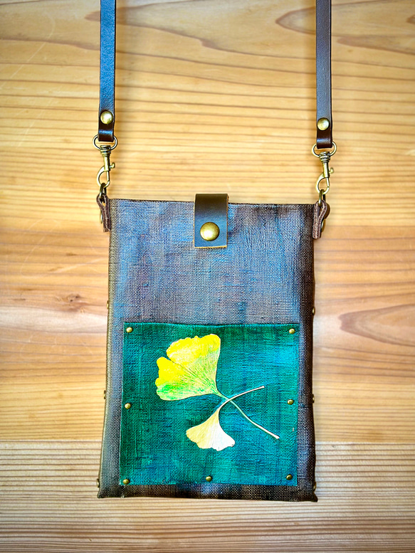 Leaf Art 智能手機手拿包（棕/苔綠） 第2張的照片
