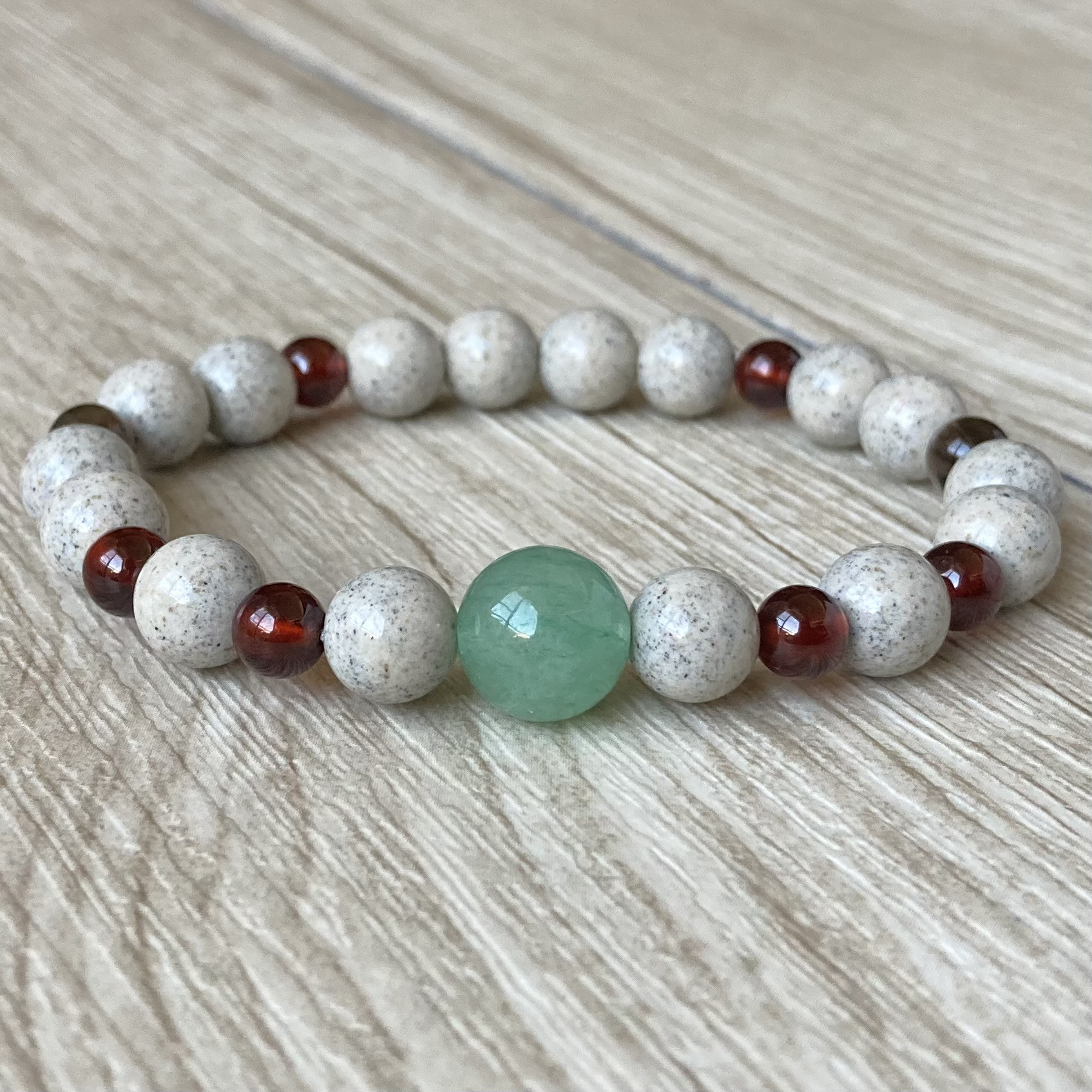 天然石、五十年前以上鹿児島で採取した石です