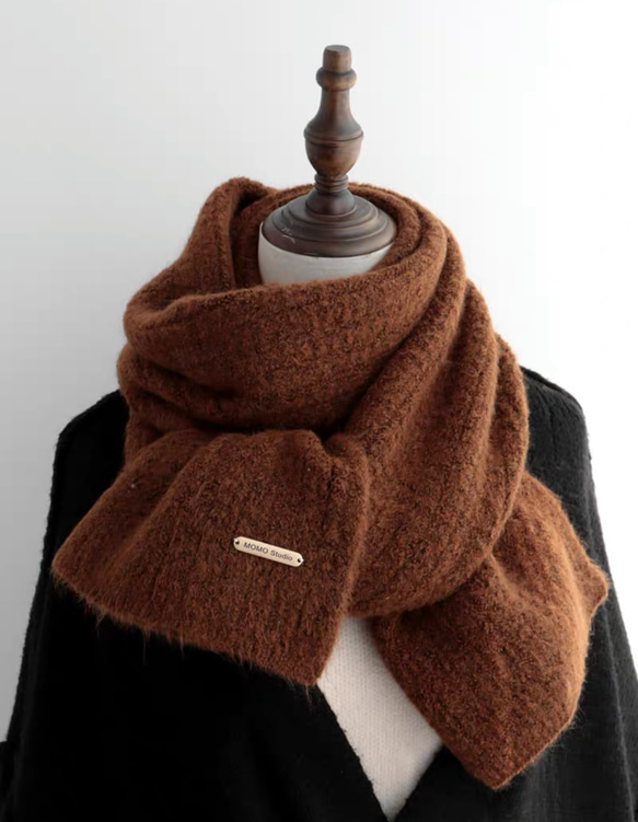 茶色、冬のマフラー  編みのマフラー  マフラー兼ストール 冬のストール  大判マフラー 1枚目の画像