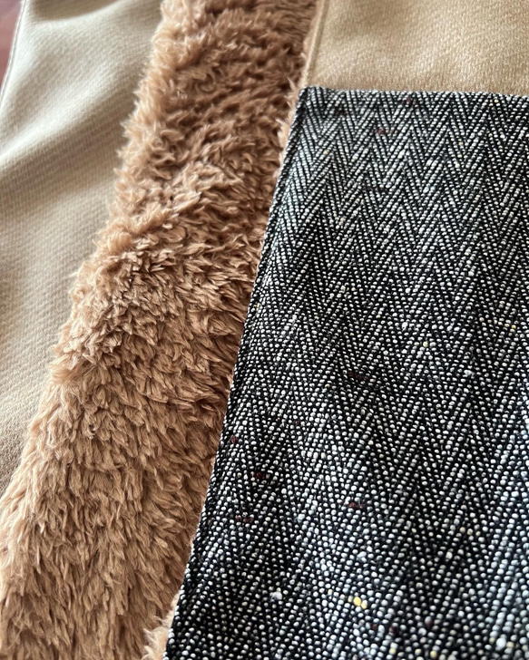 RATA ❤️蓬鬆材質製成的長圍巾❤️寬鬆蓬鬆感❤️成人米色❤️超輕長披肩 第4張的照片