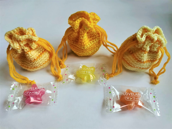 （Sサイズ）手編みのまんまる巾着ミニポーチ（底４㎝）【VIUTY】（Creema限定） 7枚目の画像