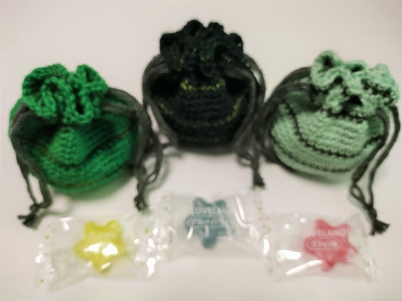 （Mサイズ）手編みのまんまる巾着ミニポーチ（底５㎝）【VIUTY】（Creema限定） 11枚目の画像