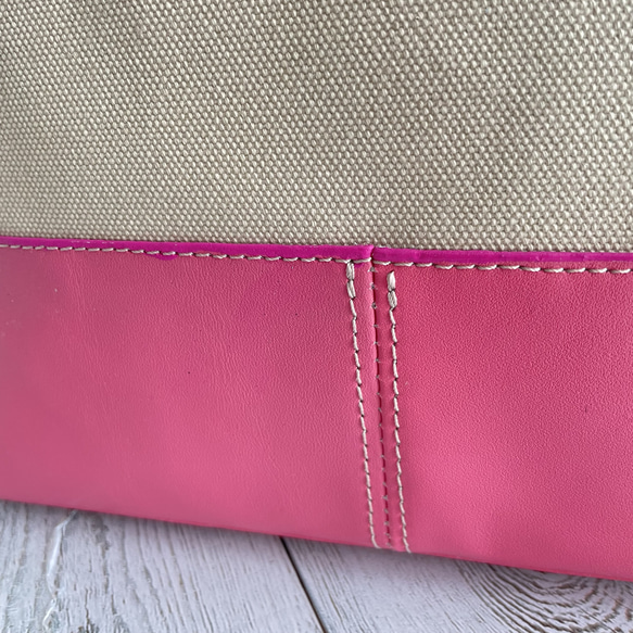 【アイボリー×ピンク】帆布と本革の小さめトートバッグ 5枚目の画像