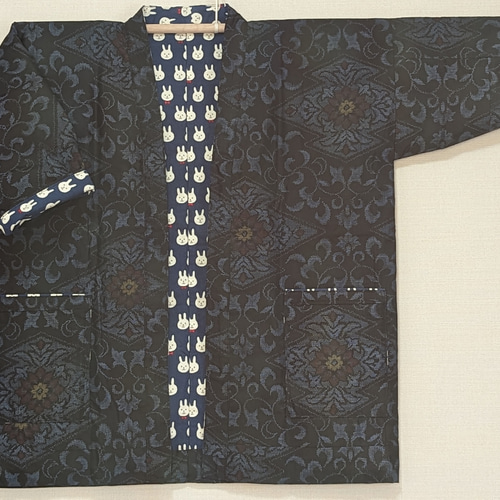 Creema限定 来年うさぎ年 着物生地を使ったリバーシブルでも着れる半纏