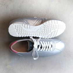 【完全客製化】經典設計，高品質真皮！ EMA運動鞋/霧面銀x粉色x黑色 第10張的照片