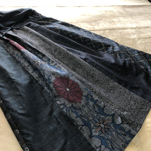 アンティーク大島紬のカシュクール風ジャンバースカート　おうちリラックス　着物リメイク 8枚目の画像