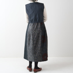 アンティーク大島紬のカシュクール風ジャンバースカート　おうちリラックス　着物リメイク 2枚目の画像