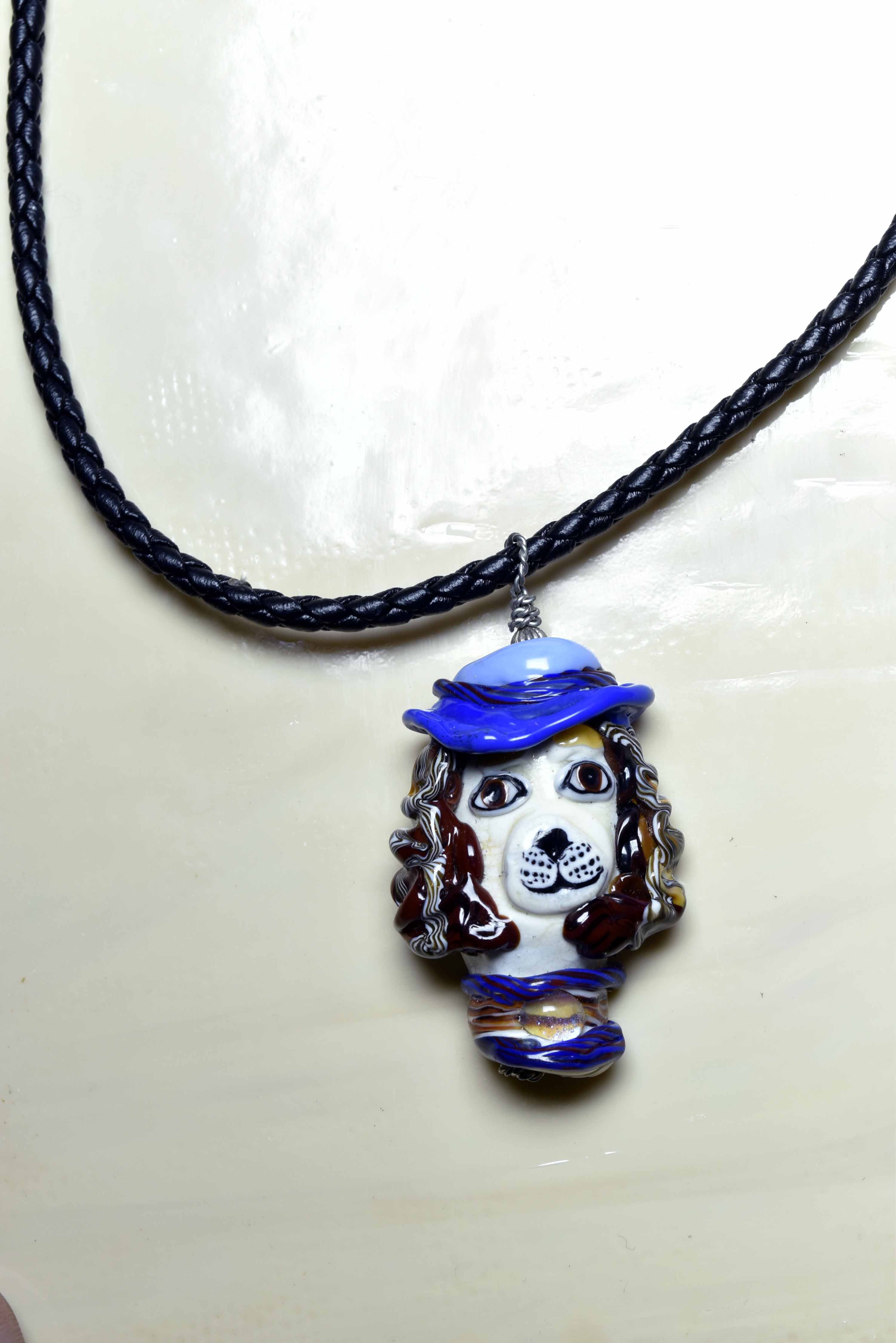 ガラスのジュエリー　犬　dog ネックレス　ペンダントトップ（Ｙy2495-304）　作家物　一点物手作り