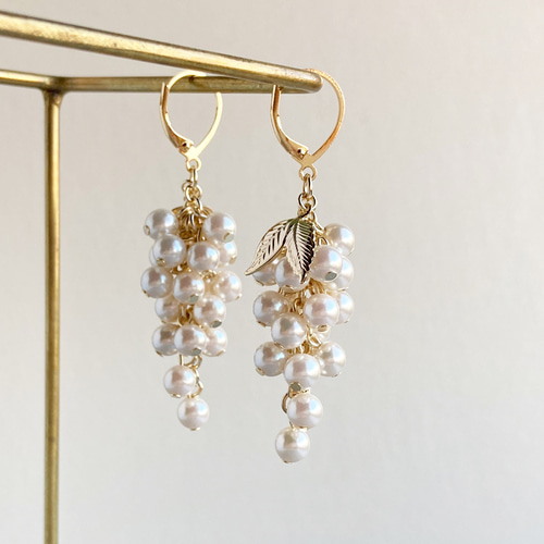 ぶどうモチーフチェーンパールタッセル アクセサリーパーツ 黒っぽかっ