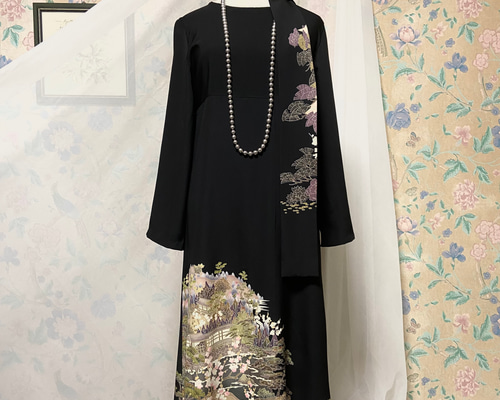 着物リメイク 黒留袖 ミディ丈ドレス 招福花模様 Aライン