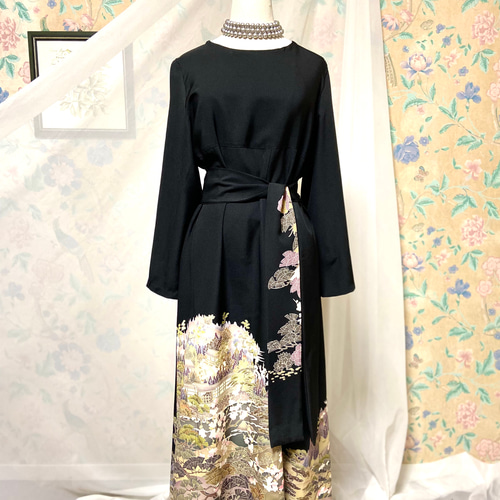 着物リメイク 黒留袖 ミディ丈ドレス 招福花模様 Aライン ハンドメイド