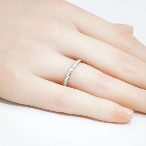 レール留めエタニティリング R18H2426（4週間発送） レール留めエタニティリング R18H2426（4週間発送） 指輪